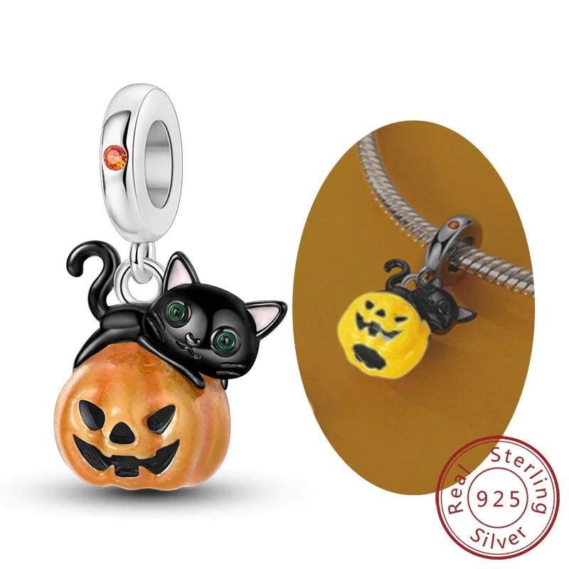 925 sterling silver Halloween charm bead with black cat sitting on a jack-o'-lantern